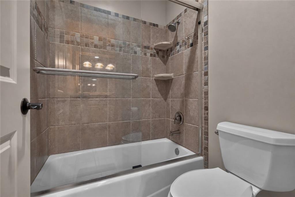 13908 Howe Drive Property Photo 46