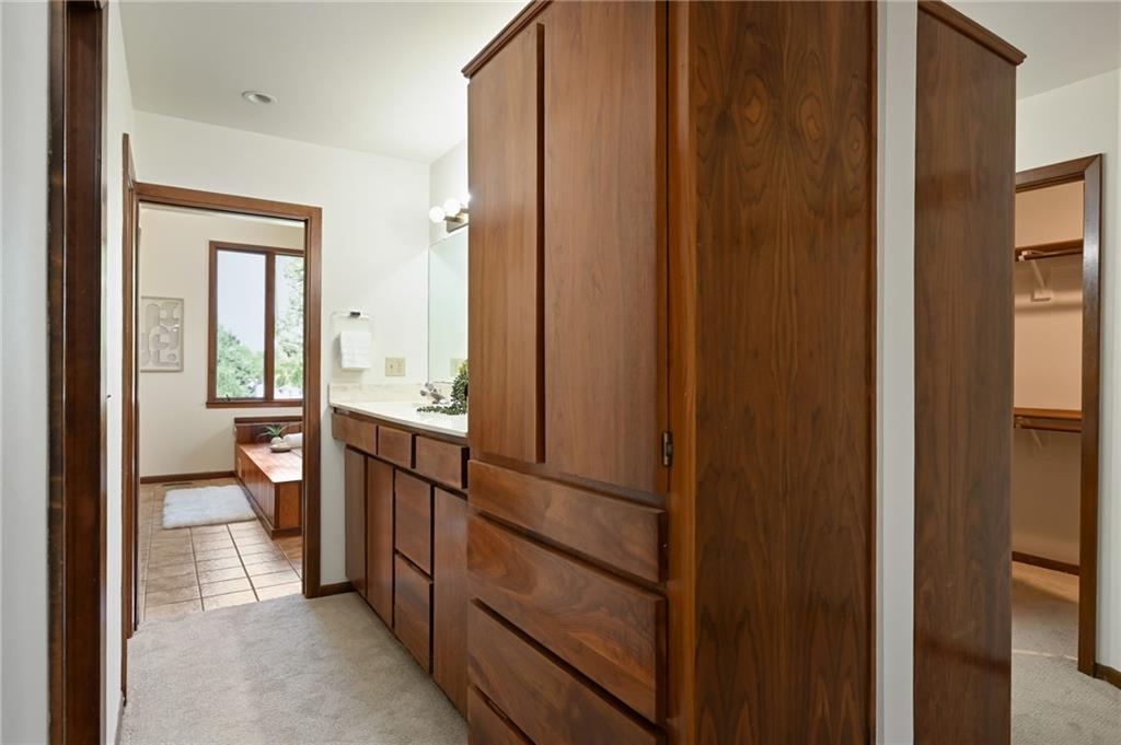 9964 Hemlock Drive Property Photo 16