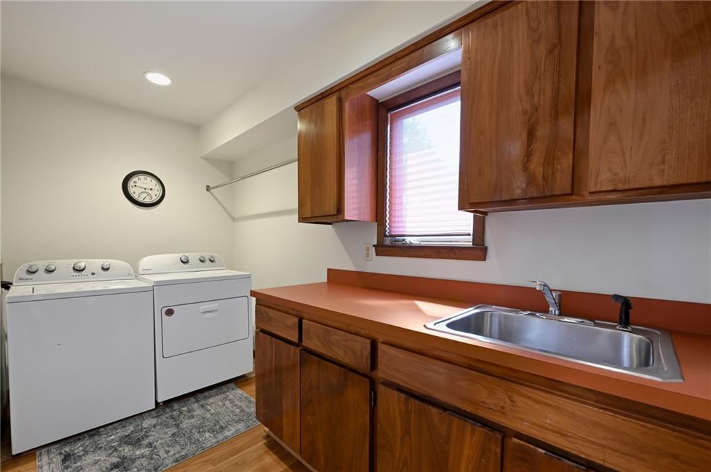 9964 Hemlock Drive Property Photo 21