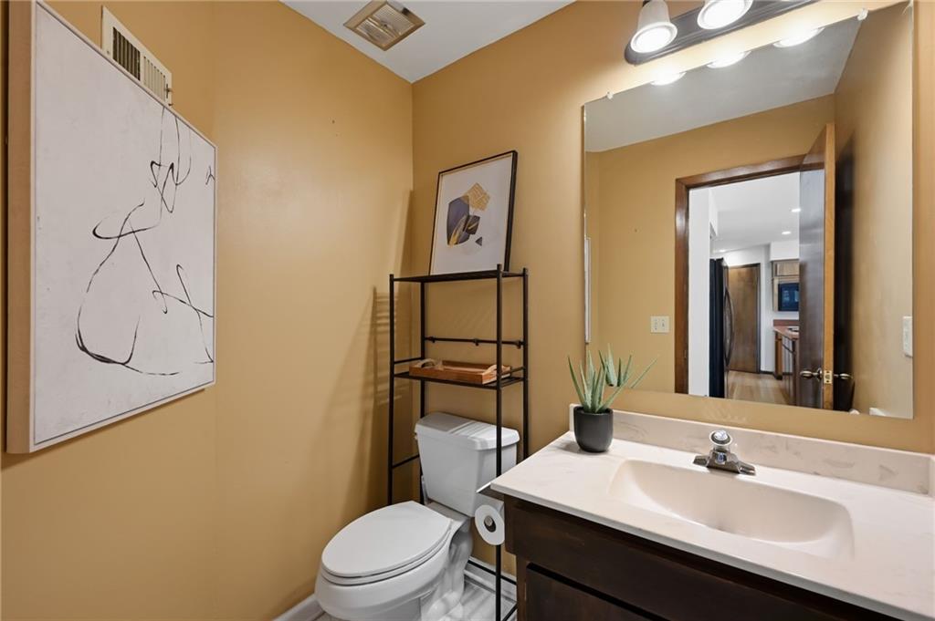 9964 Hemlock Drive Property Photo 22