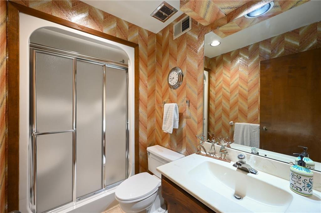 9964 Hemlock Drive Property Photo 31