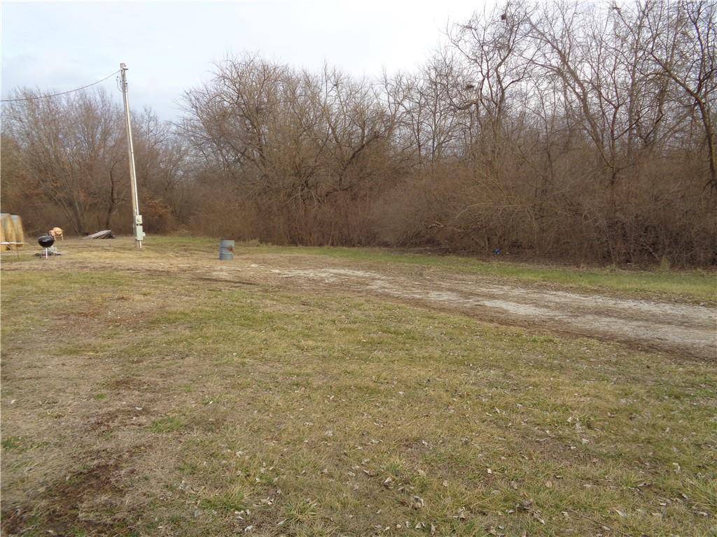 17463 Silvey Road Property Photo 3