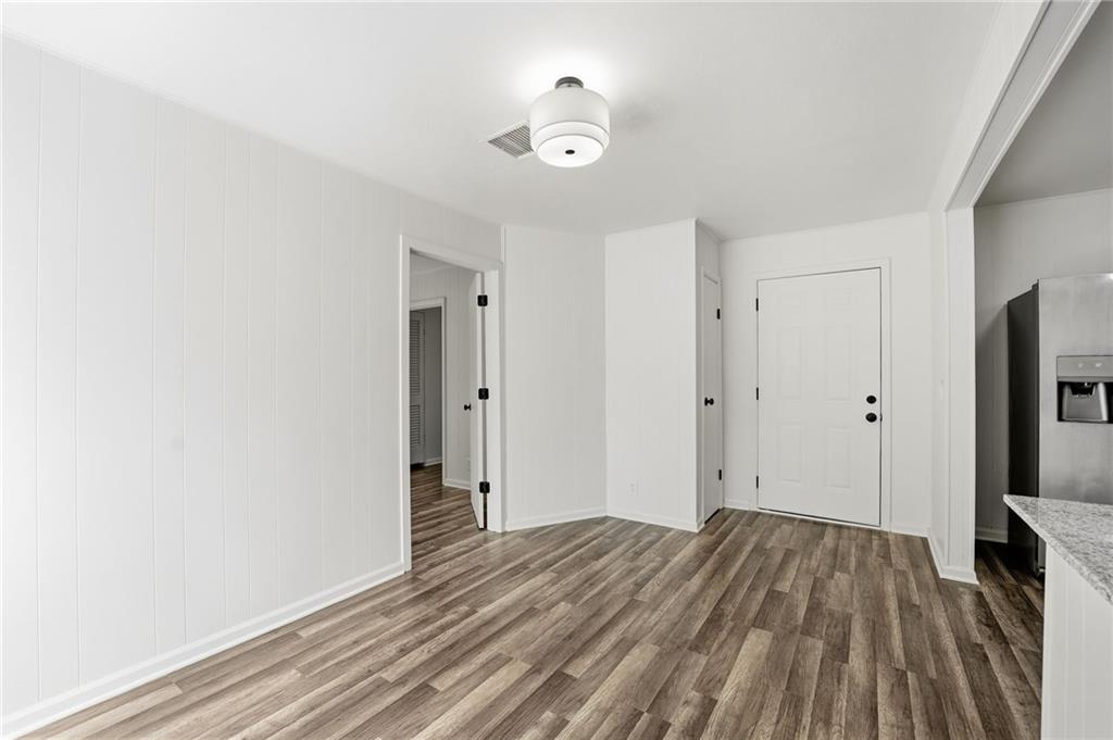 711 W 84th Street Property Photo 17