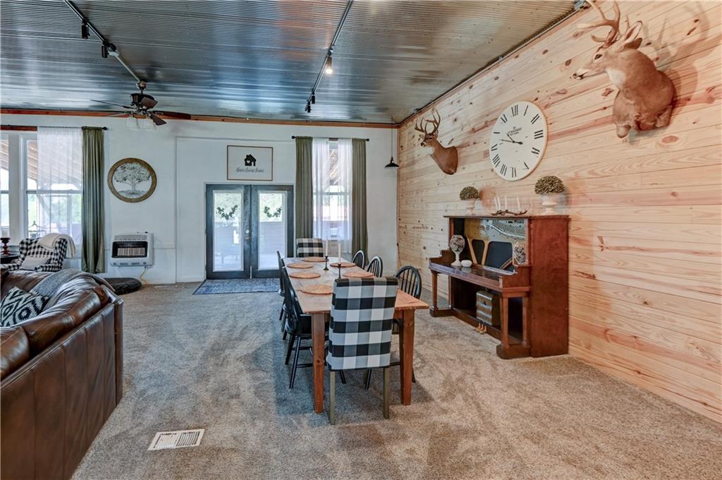 402 Rulo Street Property Photo 12