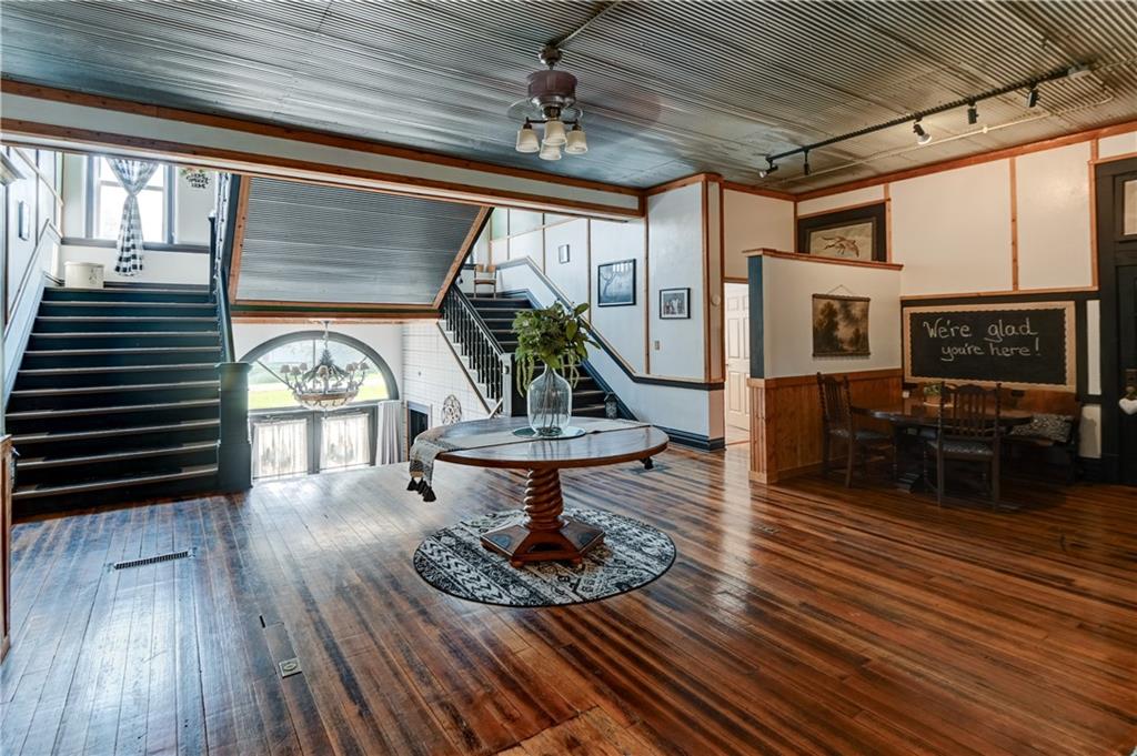 402 Rulo Street Property Photo 22