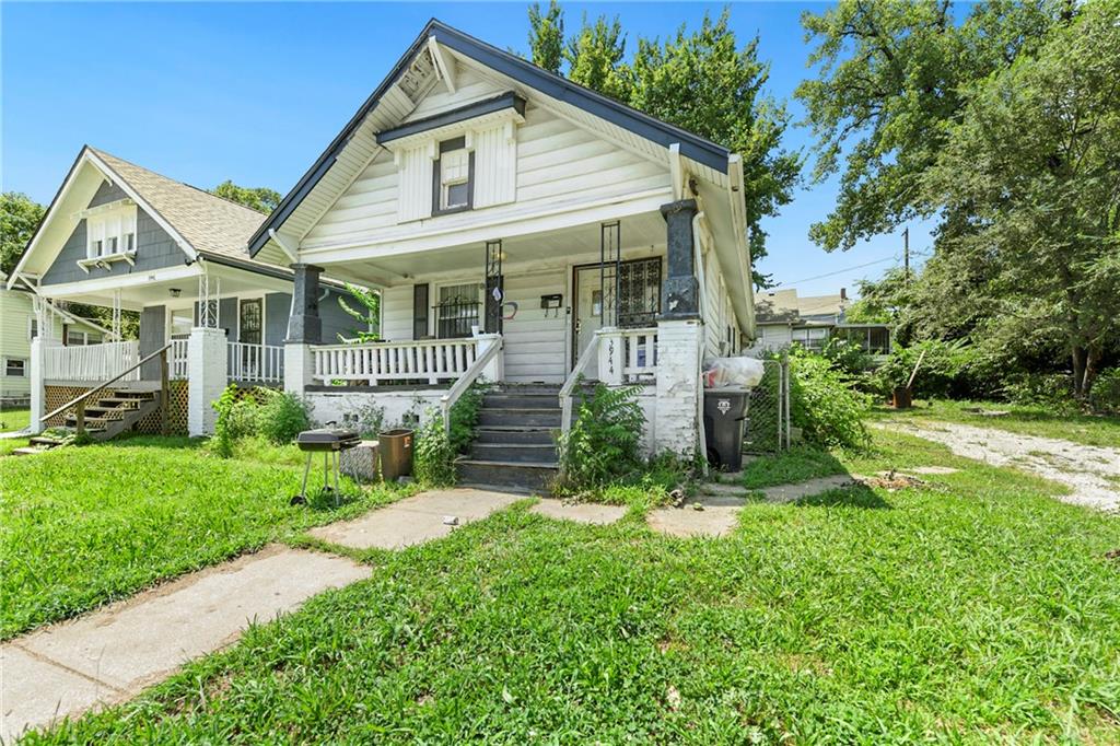 3944 BROOKLYN Avenue Property Photo 1