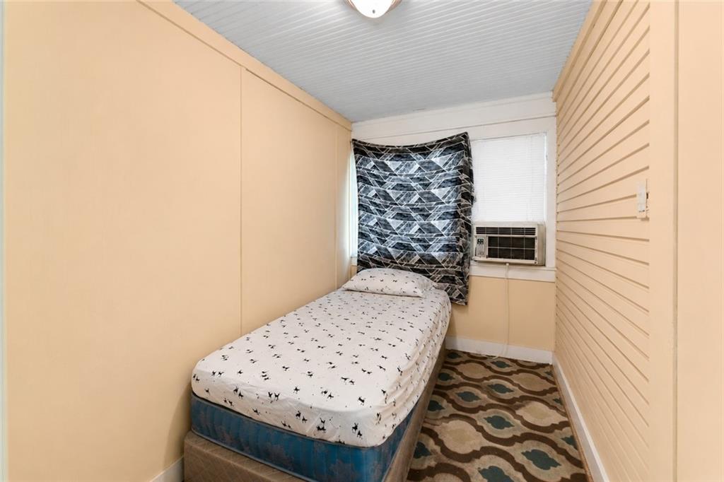 3944 Brooklyn Avenue Property Photo 9