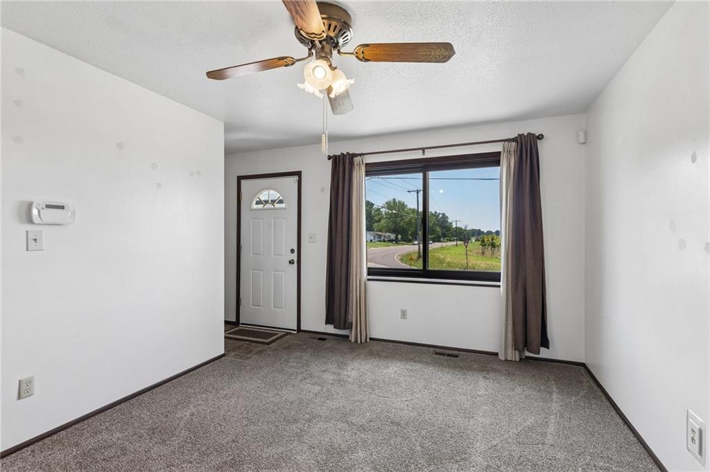 17914 N Whitney Road Property Photo 6