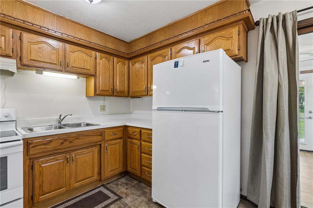 17914 N Whitney Road Property Photo 10