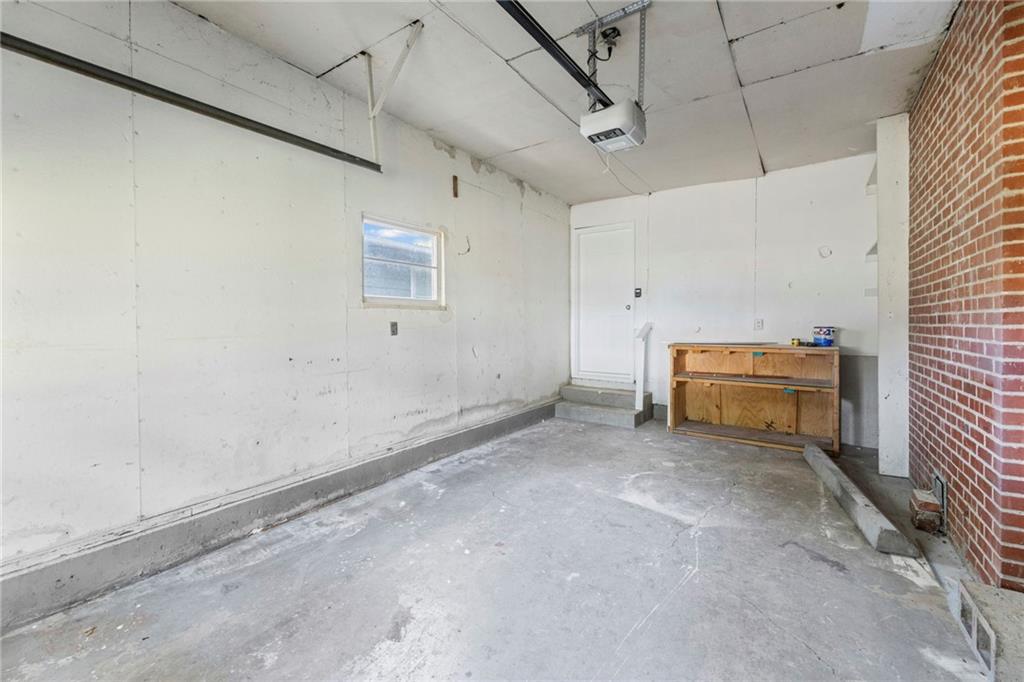 1419 S Hickory Street Property Photo 24