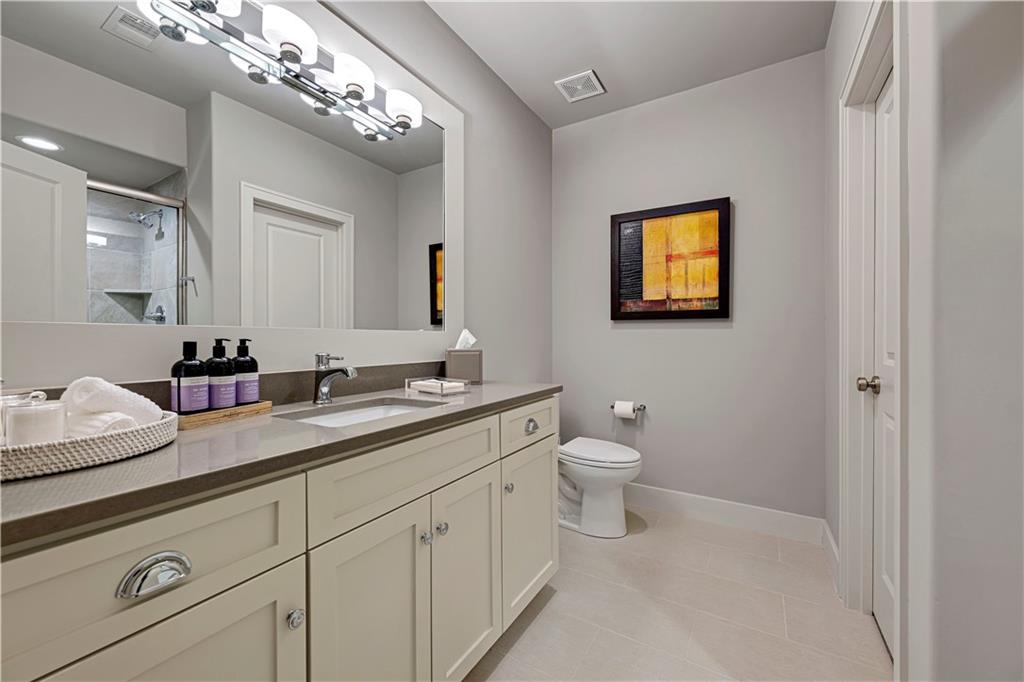3122 W 150th Terrace Property Photo 41