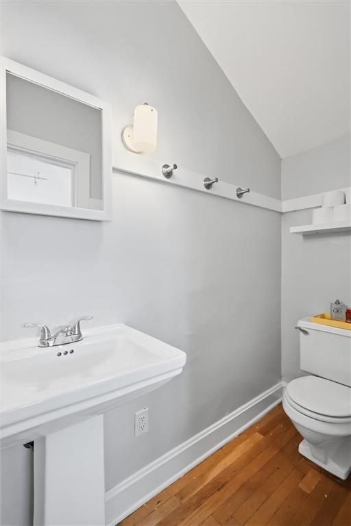 315 E 70th Terrace Property Photo 25