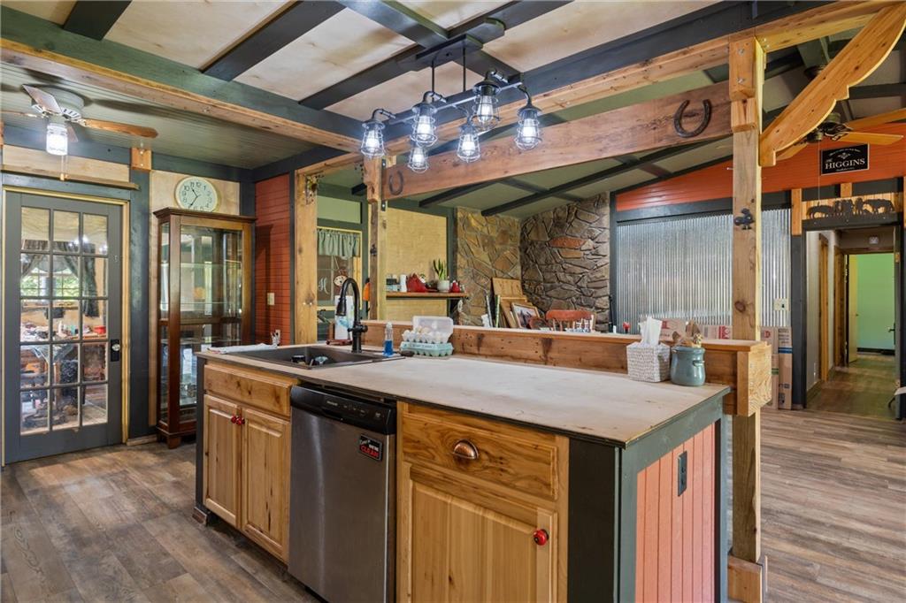 1748 Cr 1425 N/a Property Photo 11