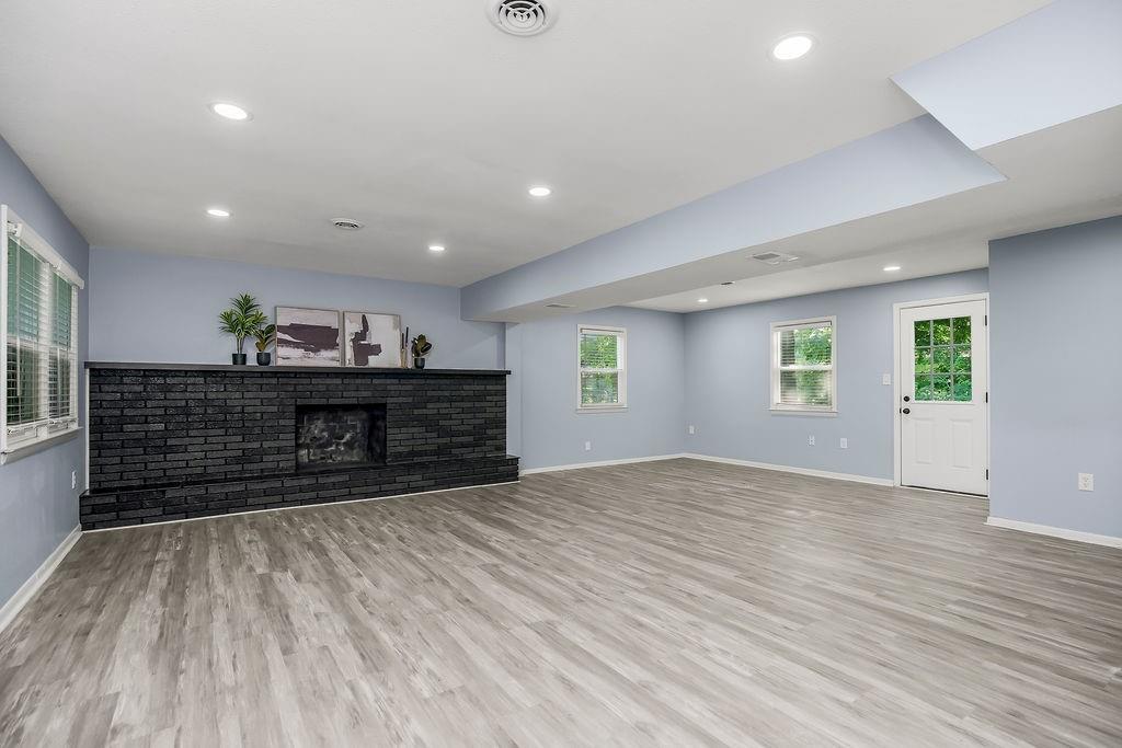 7733 Mission Road Property Photo 16