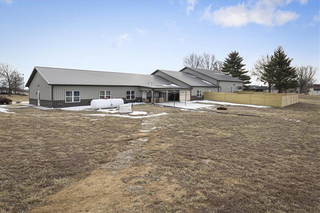 8944 Southpoint Drive Property Photo 49