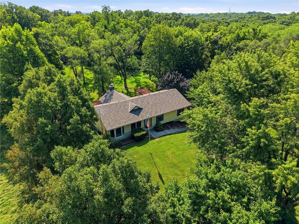 3901 Ne Hill Haven Road Property Photo 1