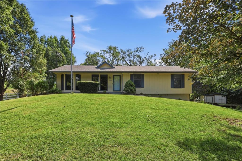 3901 Ne Hill Haven Road Property Photo 3