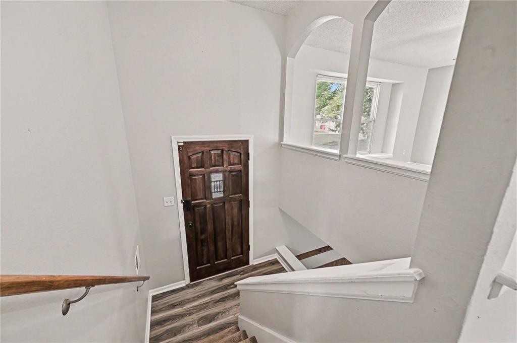 1613 N Glen Ellyn Street Property Photo 4