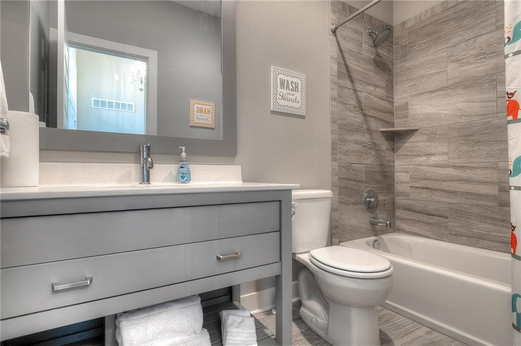 4728 Clubhouse Drive Property Photo 35