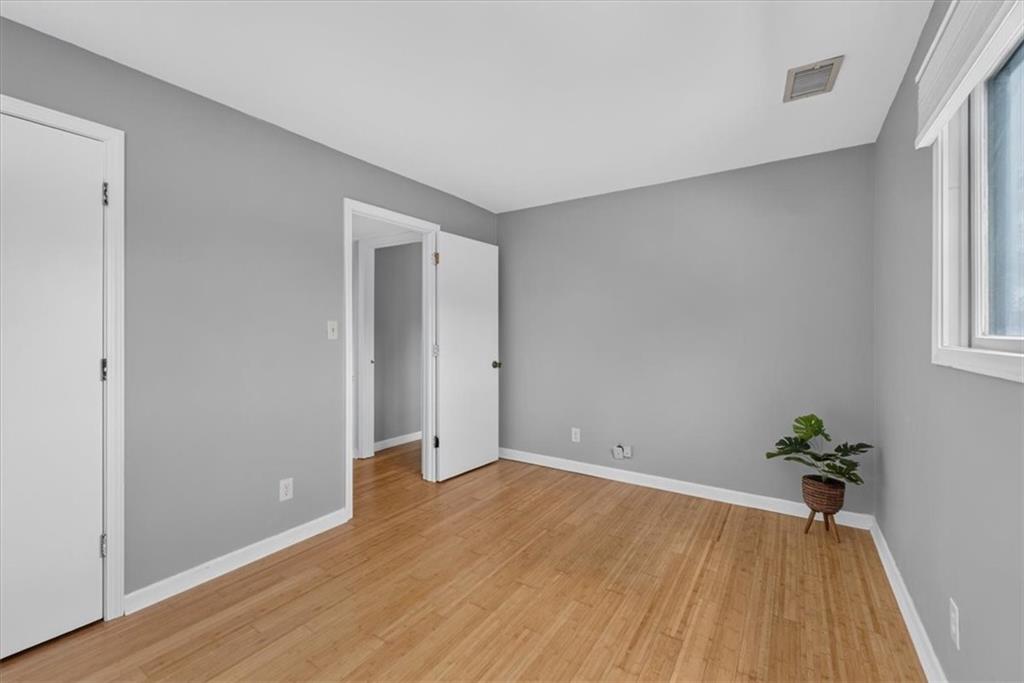 5019 Walnut Street Property Photo 15