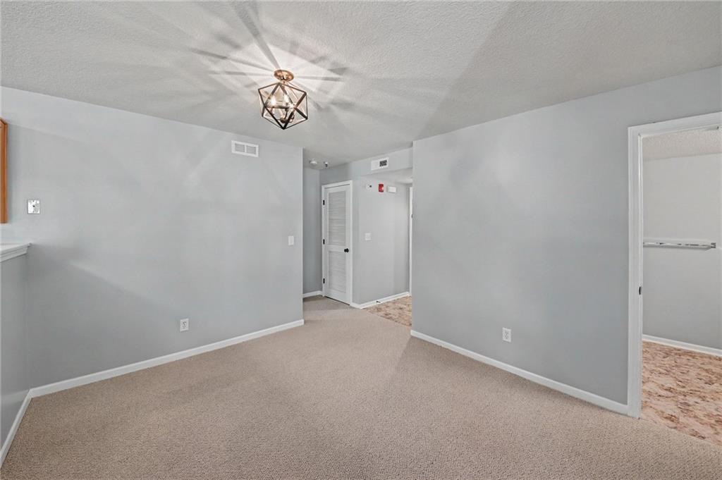 5500 Ne 80th Terrace Property Photo 5