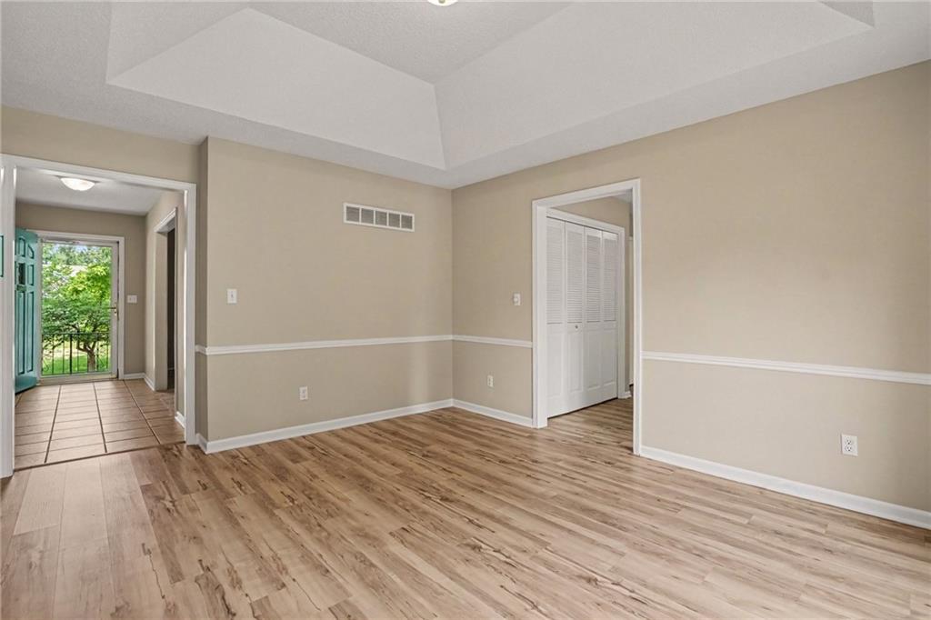 4905 Nw 67th Street Property Photo 10