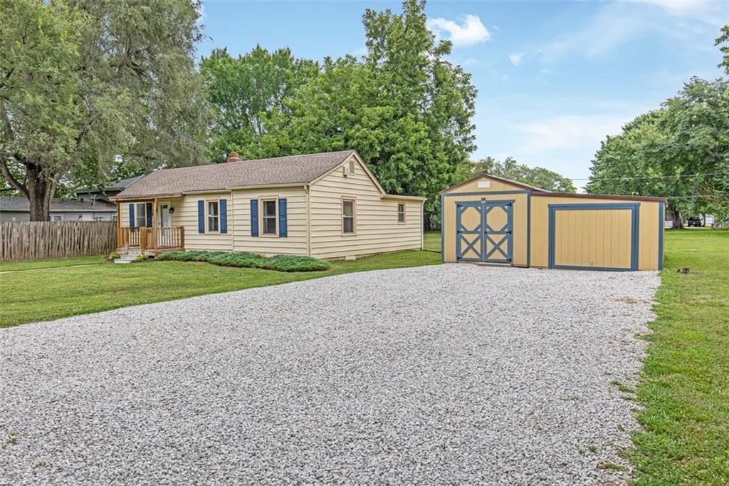 405 Hardwicke Avenue Property Photo 33