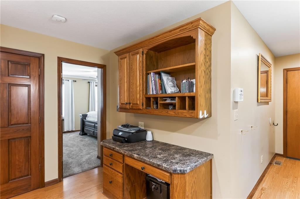 602 Greenbriar Terrace Property Photo 16