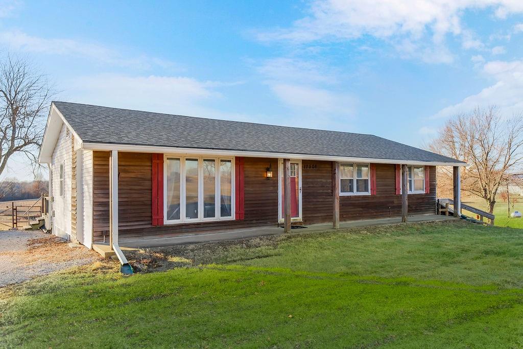 17504 State Route 33 Highway Property Photo 1