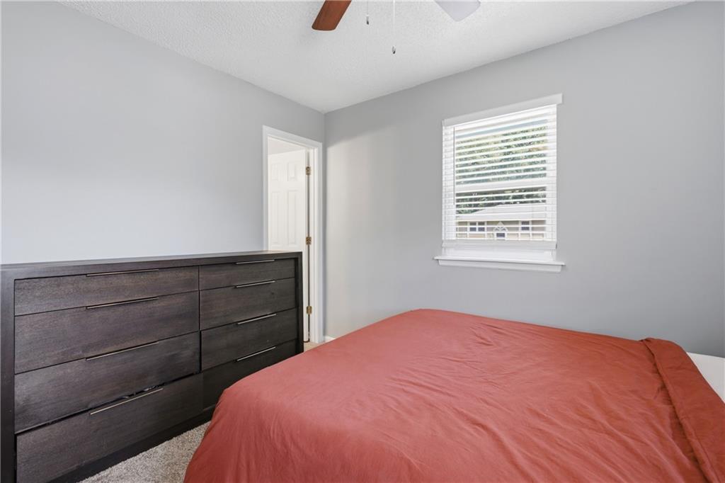 104 Sw Gladstone Drive Property Photo 10