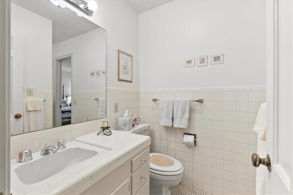 8611 Belleview Avenue Property Photo 28