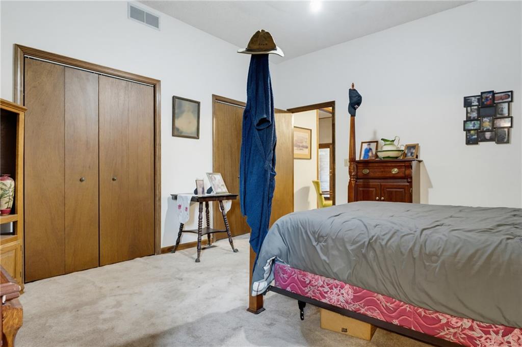 206 Ridgeway Street Property Photo 16