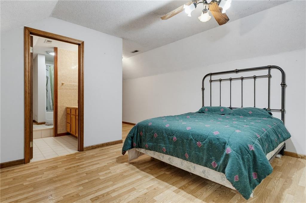 206 Ridgeway Street Property Photo 31