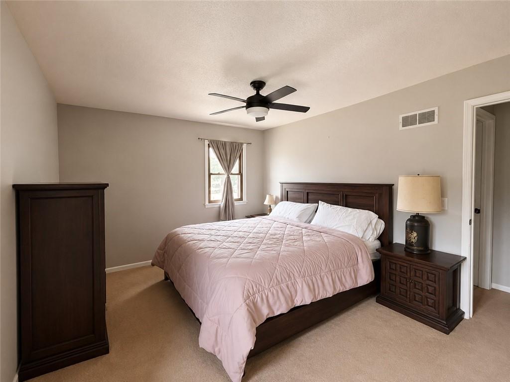 207 Evergreen Street Property Photo 20