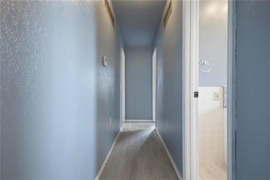 2700 Meadowlark Lane Property Photo 11
