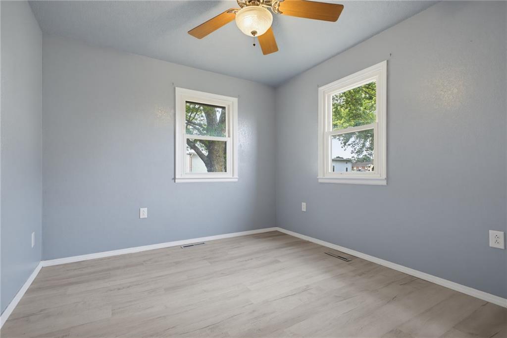 2700 Meadowlark Lane Property Photo 13
