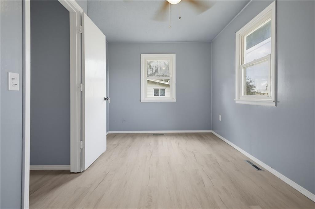 2700 Meadowlark Lane Property Photo 15