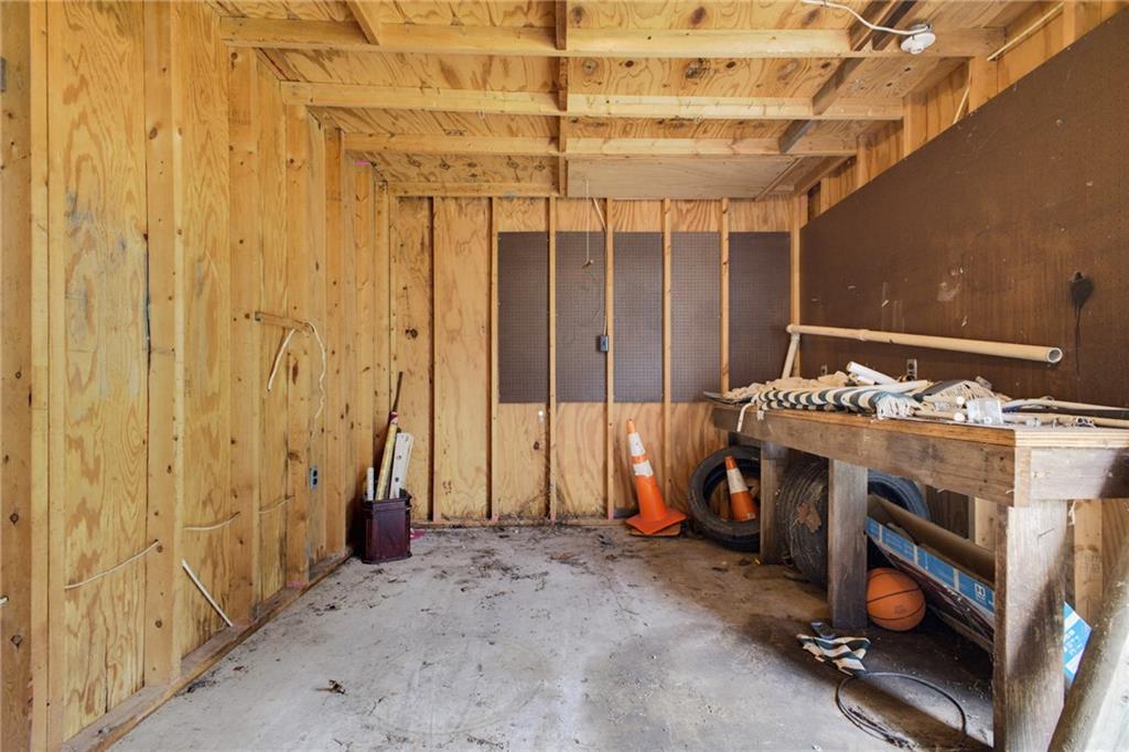 2700 Meadowlark Lane Property Photo 31