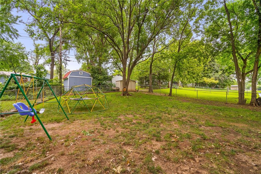 9800 W 89th Terrace Property Photo 41