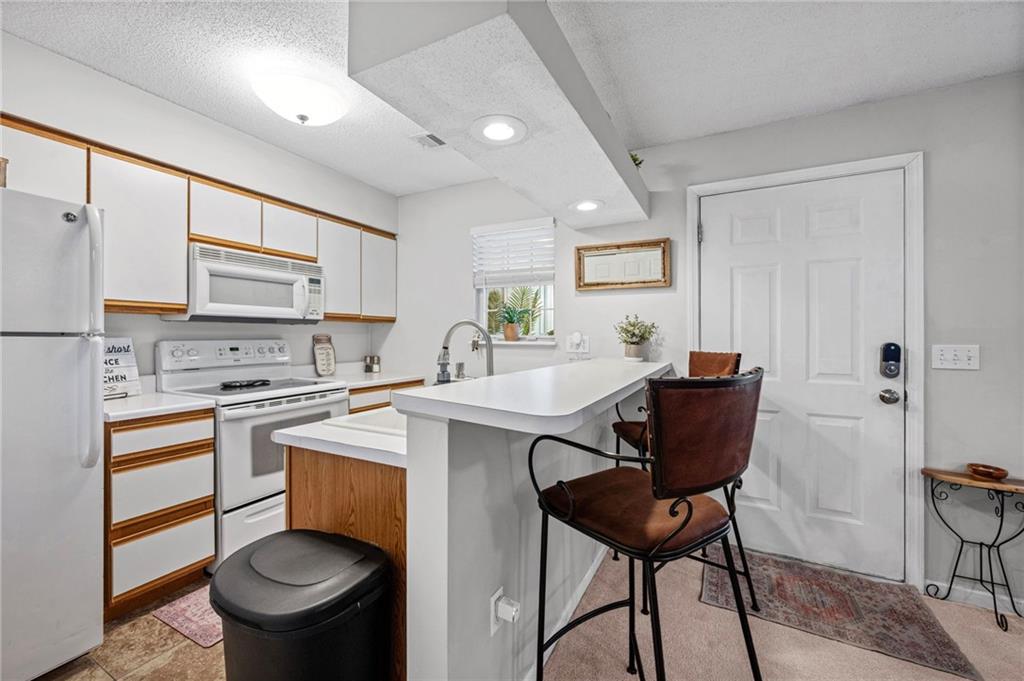 2317 Ne 68th Street Property Photo 4