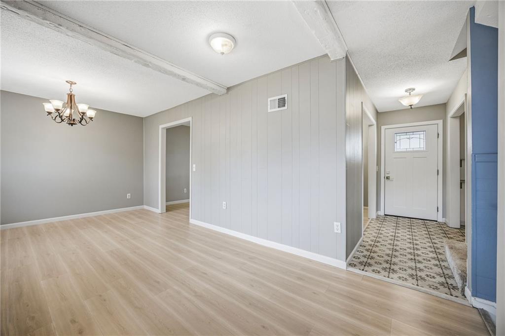 1300 S Apache Court Property Photo 13