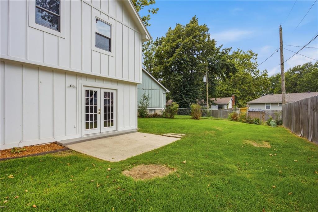1300 S Apache Court Property Photo 32