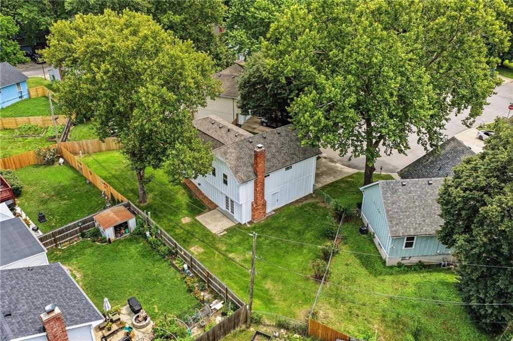 1300 S Apache Court Property Photo 35