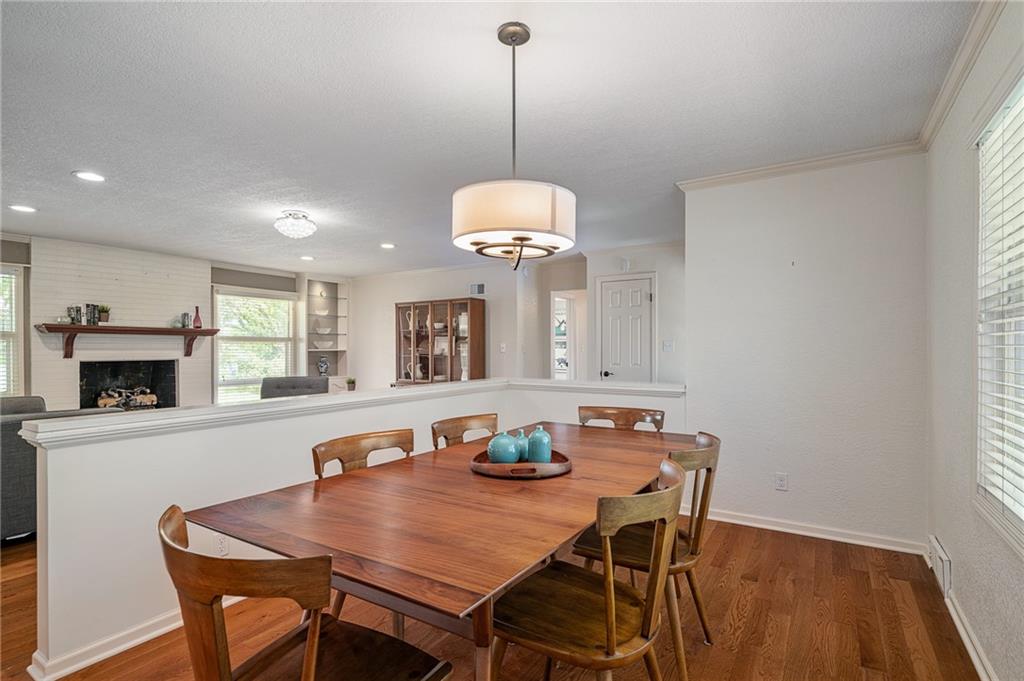 2105 W 97th Street Property Photo 19