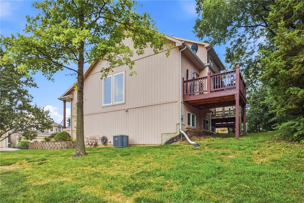 13744 Grove Avenue Property Photo 20