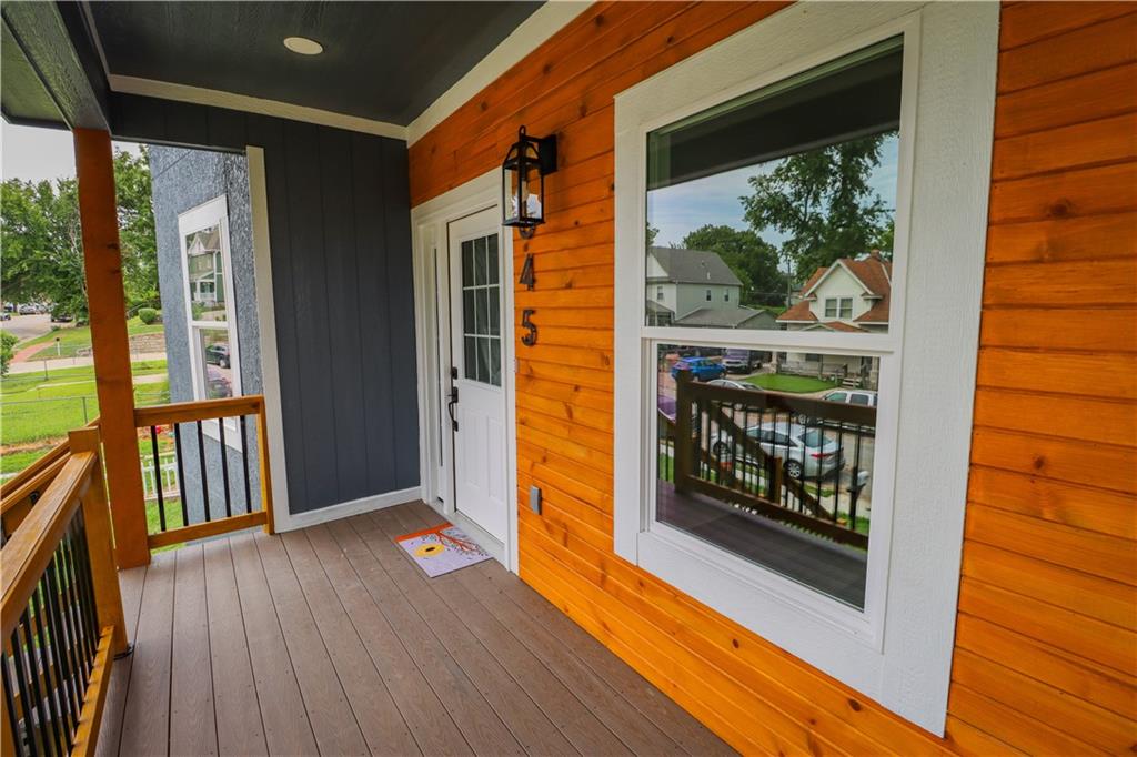 1045 Ann Avenue Property Photo 3