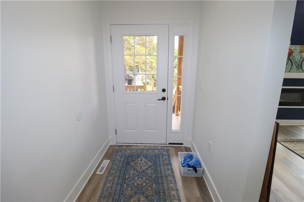 1045 Ann Avenue Property Photo 6