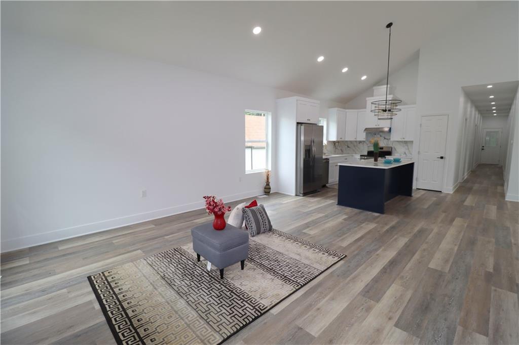 1045 Ann Avenue Property Photo 8