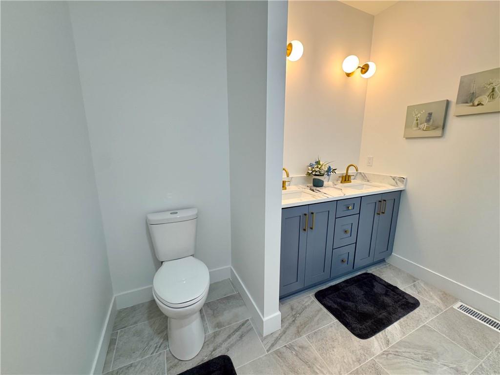 1045 Ann Avenue Property Photo 22