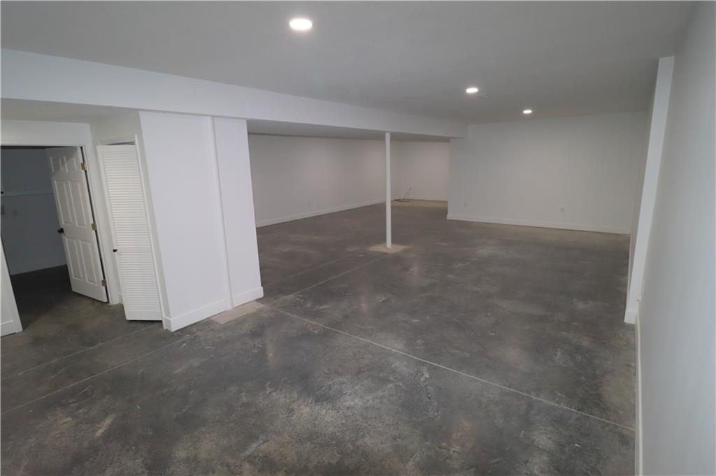 1045 Ann Avenue Property Photo 39